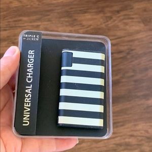 J.crew cellphon and laptop battery charger